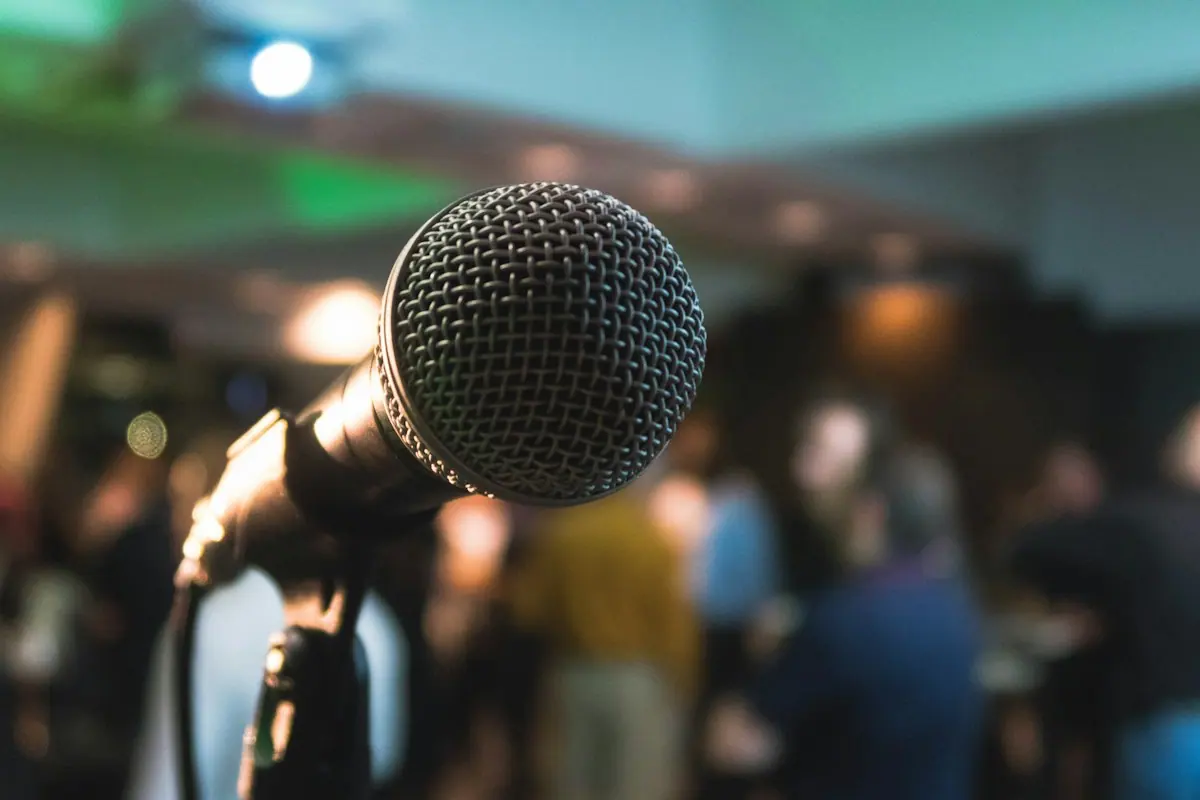 10 Strategies for Effective Presentations: A Guide for Professionals and Students